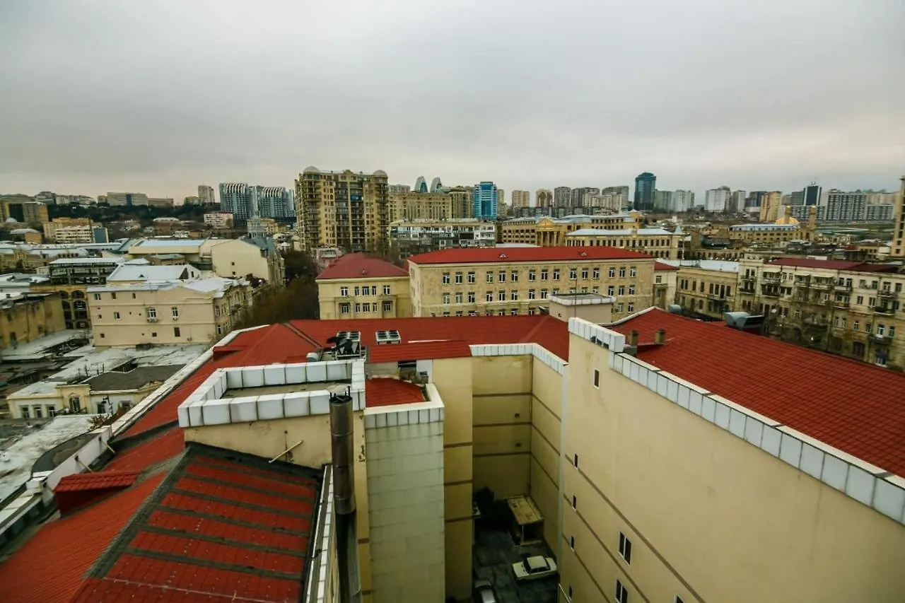 Lux Family Apartment In City Center Baku